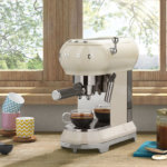 Кофемашина Smeg ECF01WHEU