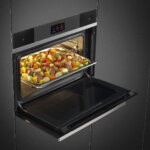 Духовой шкаф Smeg SF4104WVCPN