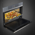 Духовой шкаф Smeg SF4104WVCPS